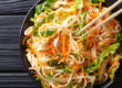 Recette de nouilles asiatiques à la sauteuse en acier